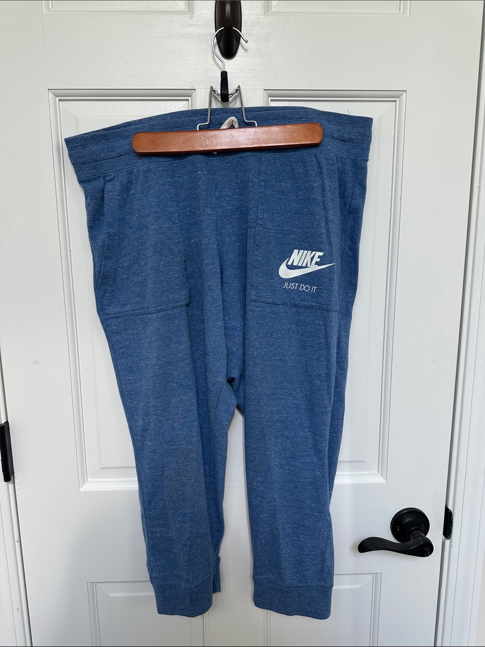 Nike Women's Blue Capris with Logo